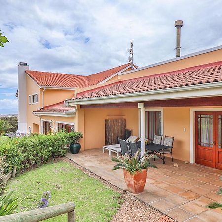 Apricot Gardens Guesthouse Gordonsbaai Buitenkant foto