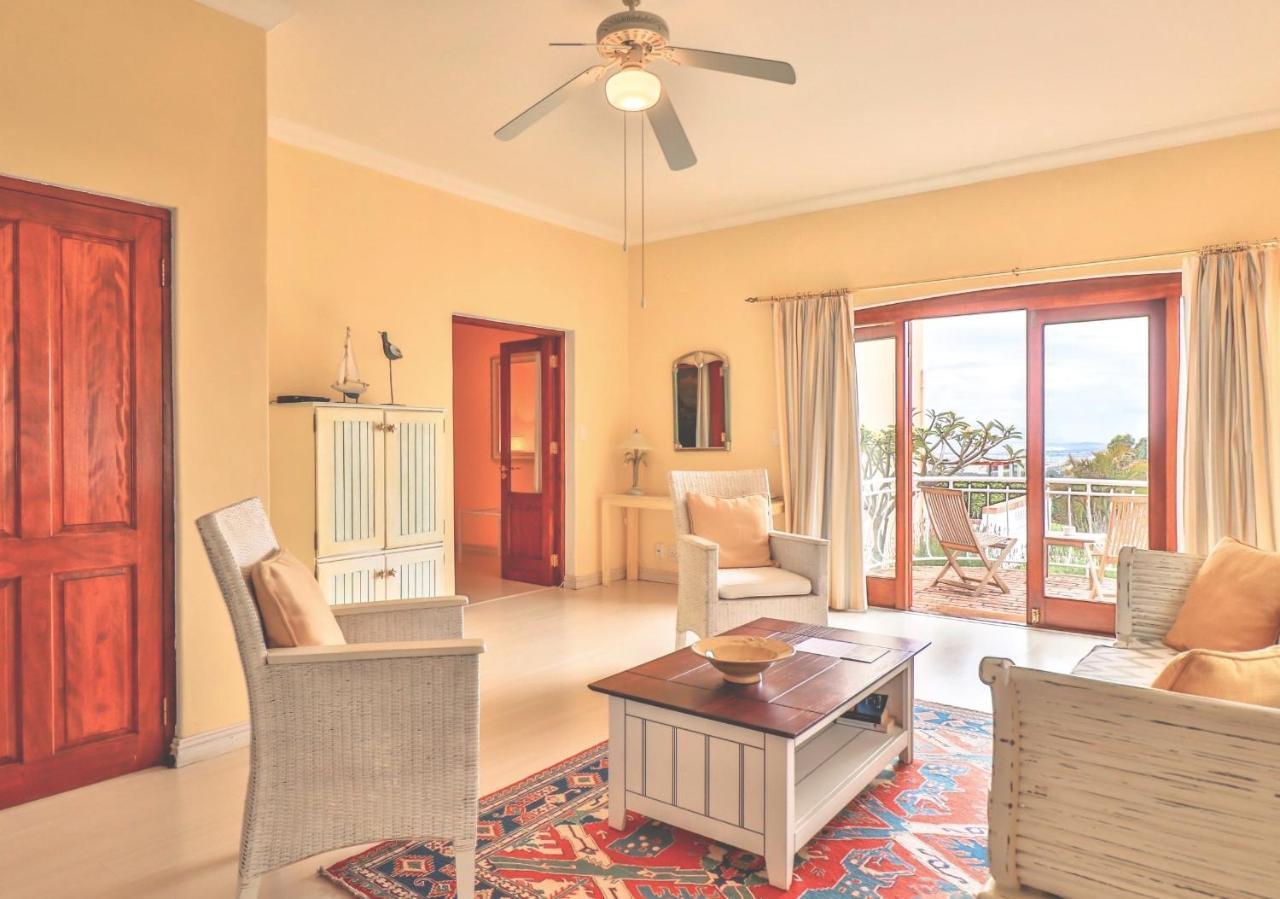 Apricot Gardens Guesthouse Gordonsbaai Buitenkant foto